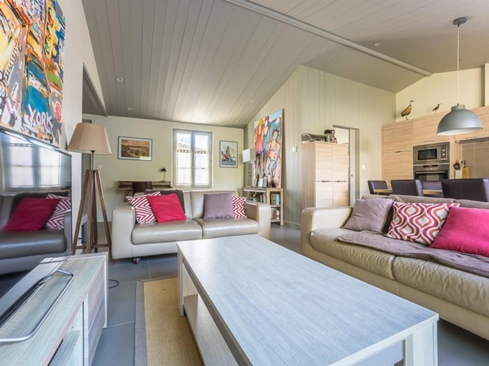 Maison familiale de 6 pers à 50m de la plage à La Flotte - FR-1-835-37 House in La Flotte