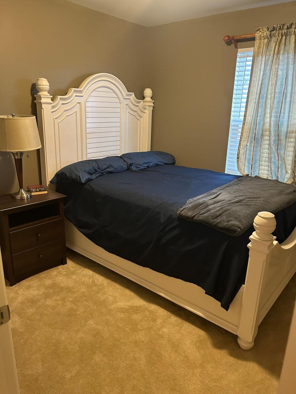 Beautiful, Cozy Fully finished Townhome House in Hedgesville