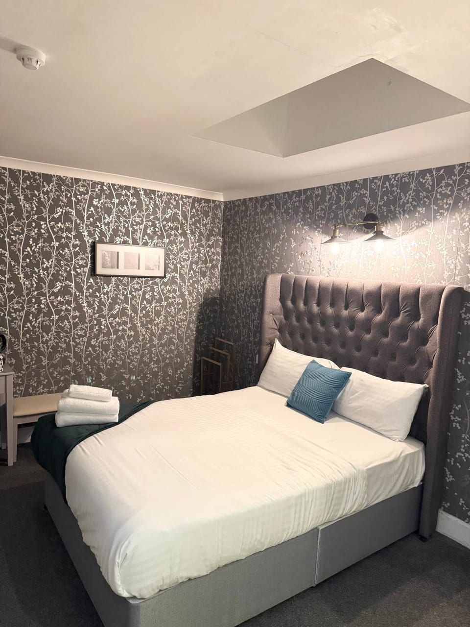 West Coates Mansion Hotel in Edinburgh