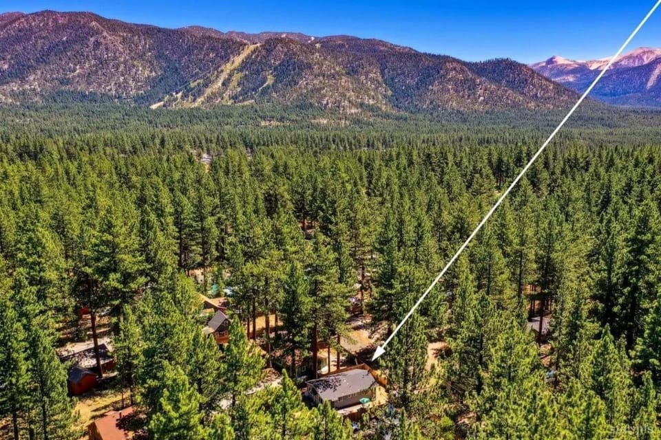 3300 Cape Horn home House in Al Tahoe