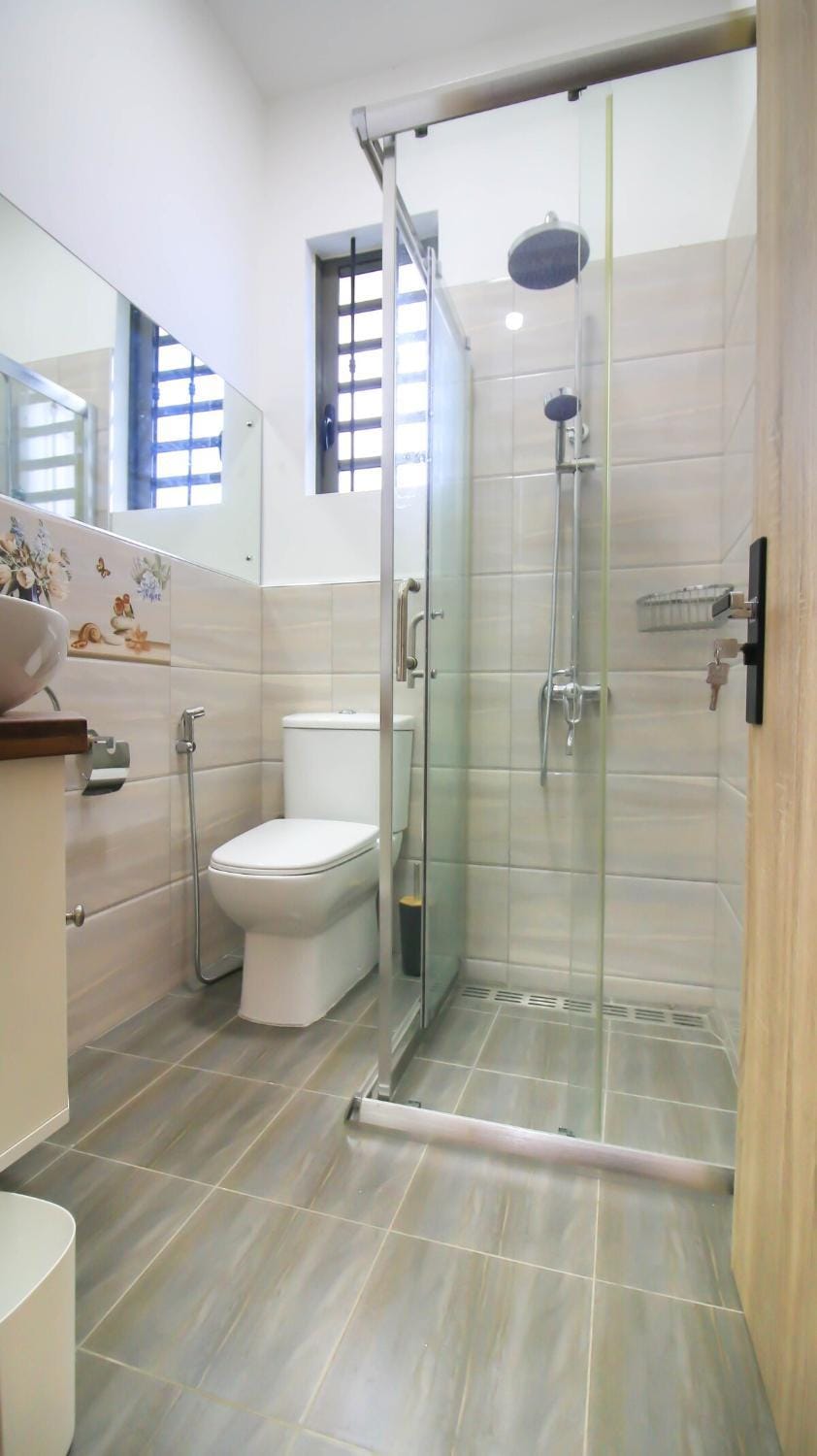 Shower, Toilet, Bathroom