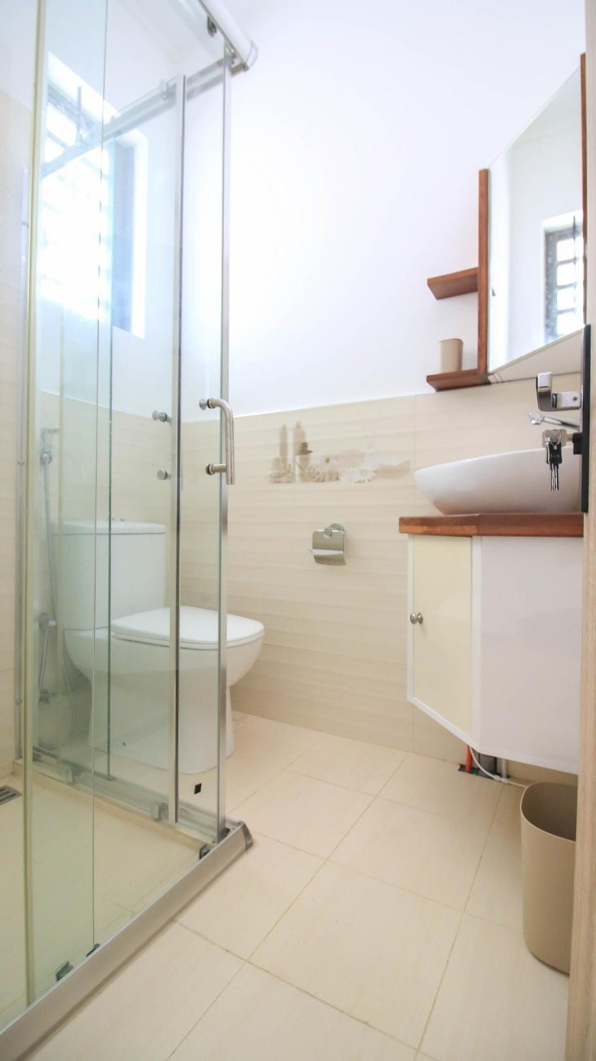 Shower, Toilet, Bathroom