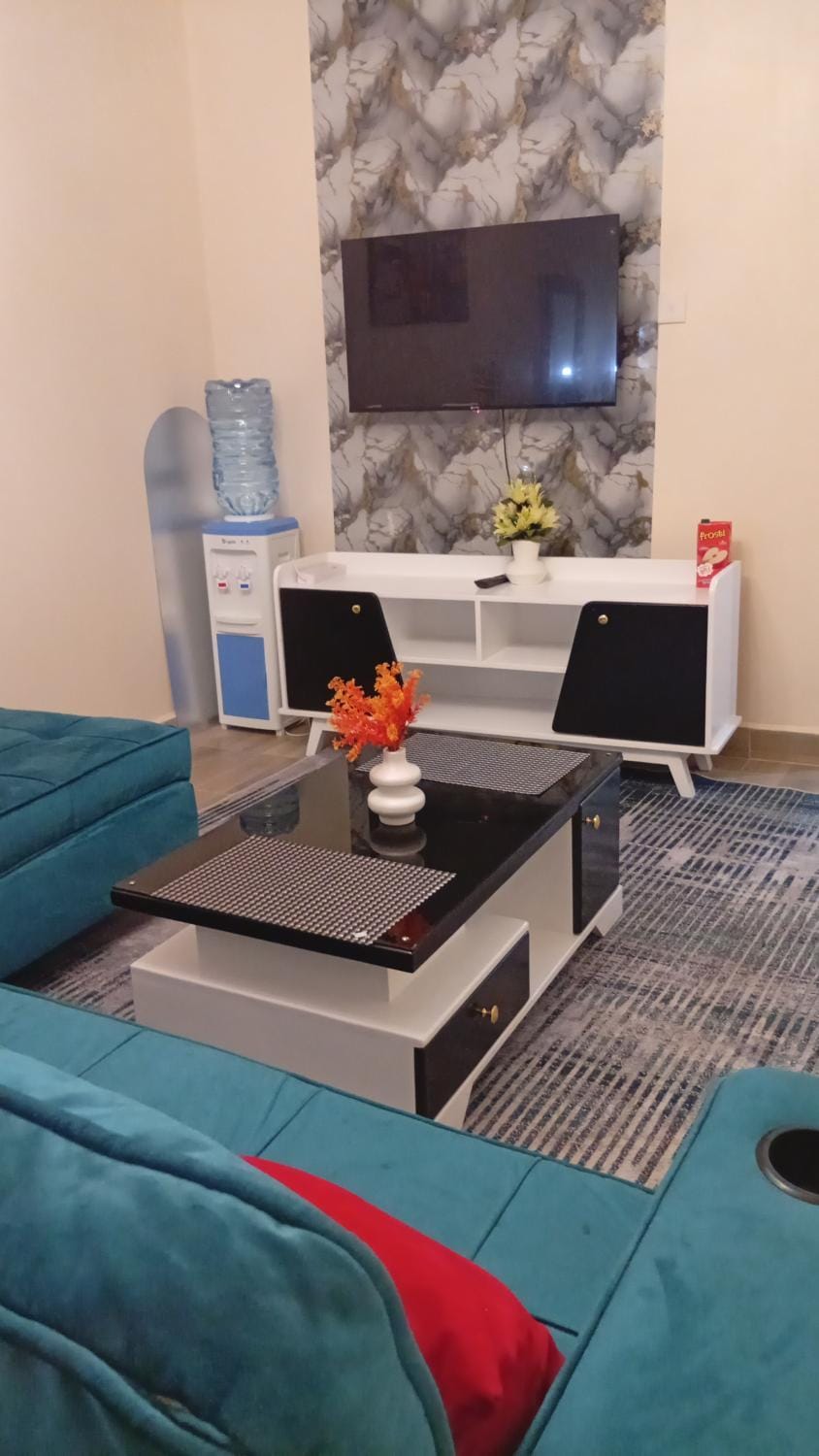 JO kitengela deluxe Two and one bedroom Bed and Breakfast in Kenya