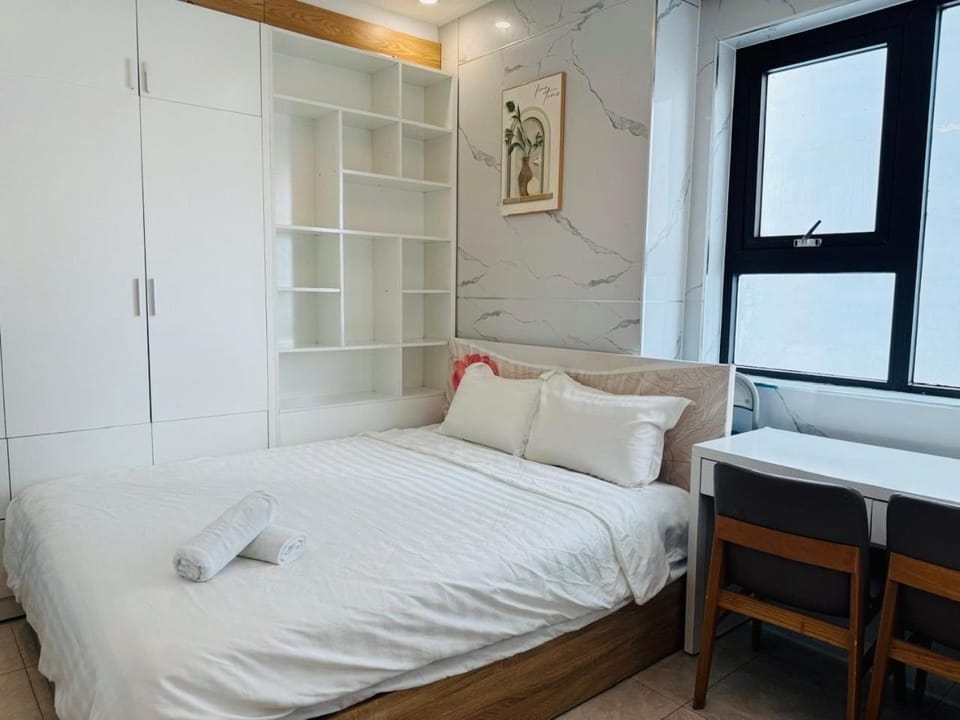 Bed, Photo of the whole room, Bedroom, towels, wardrobe