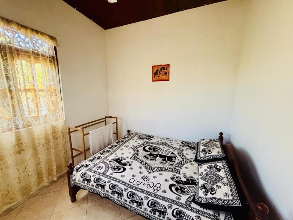 Nimsara Lodge House in Hikkaduwa