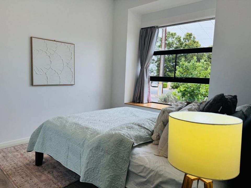 Large Family 4B2B entire house free parking House in Adelaide