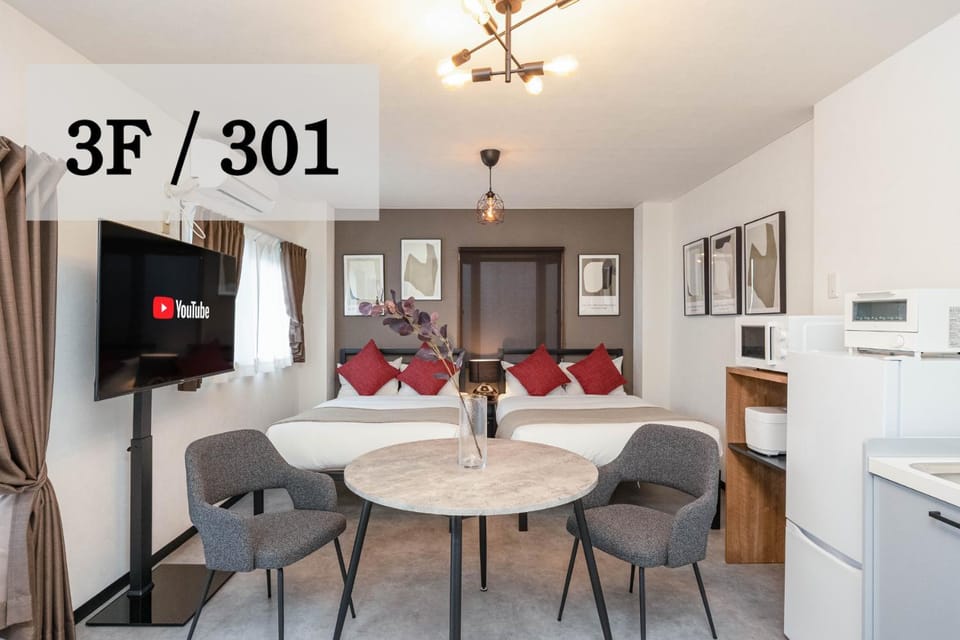Bed, TV and multimedia, Kitchen or kitchenette, Living room, Dining area, Bedroom