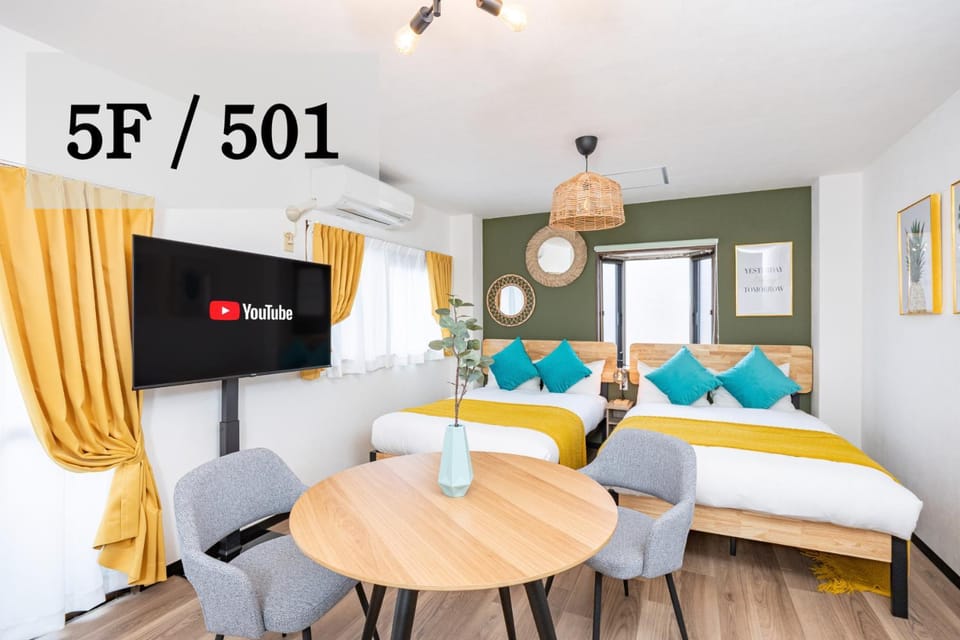 Bed, TV and multimedia, Living room, Photo of the whole room, Dining area, Bedroom