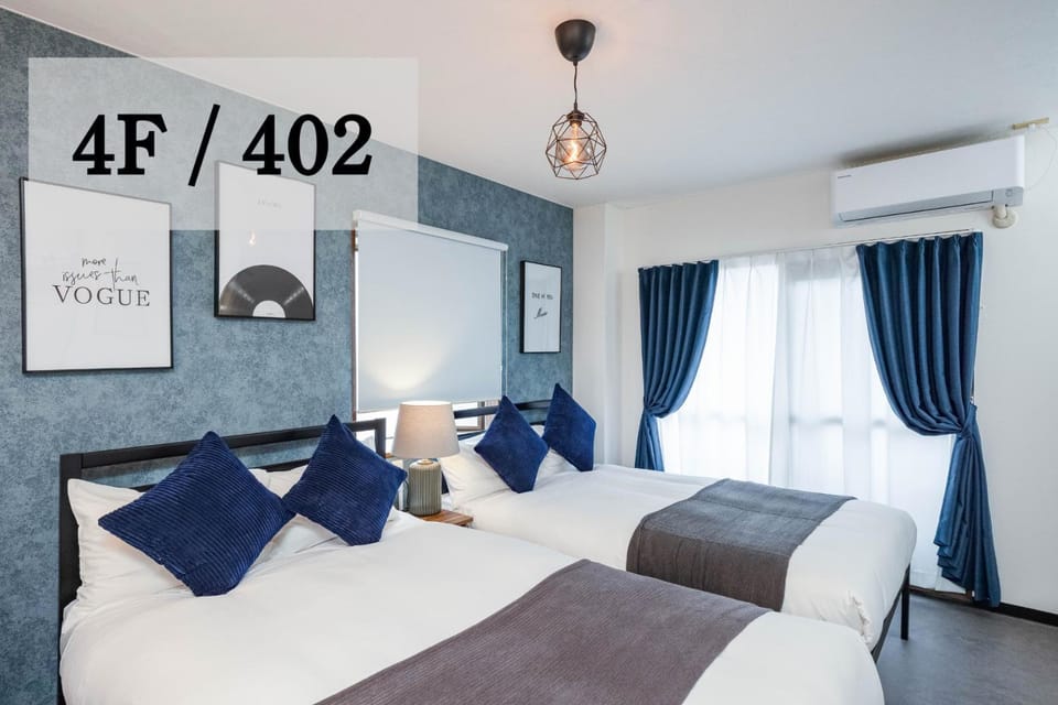 Bed, Photo of the whole room, Bedroom, air conditioner