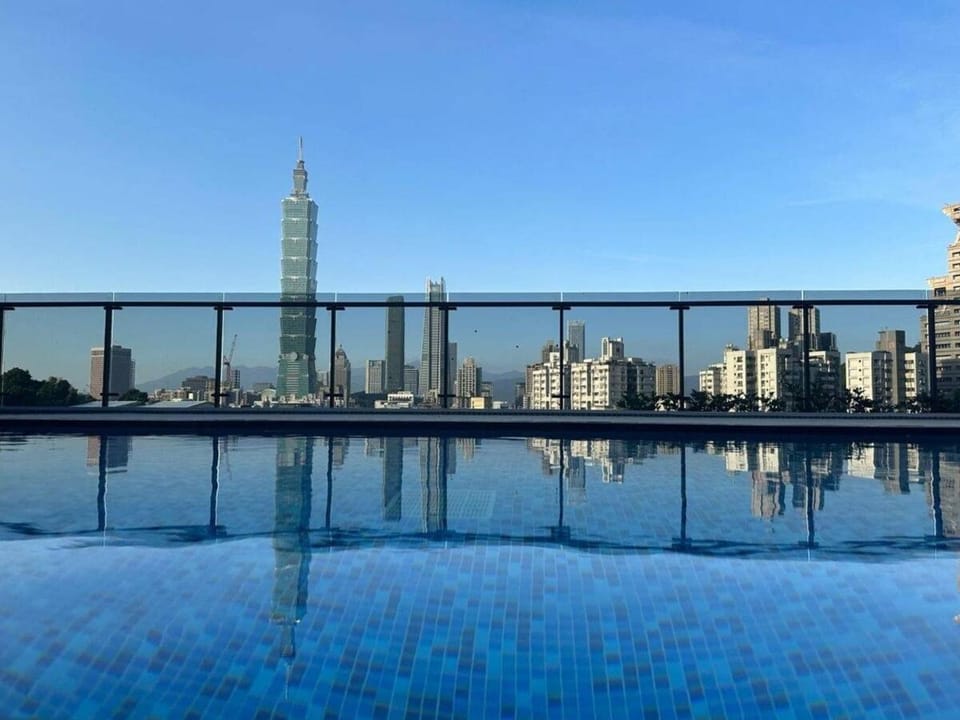 Pool view, Swimming pool