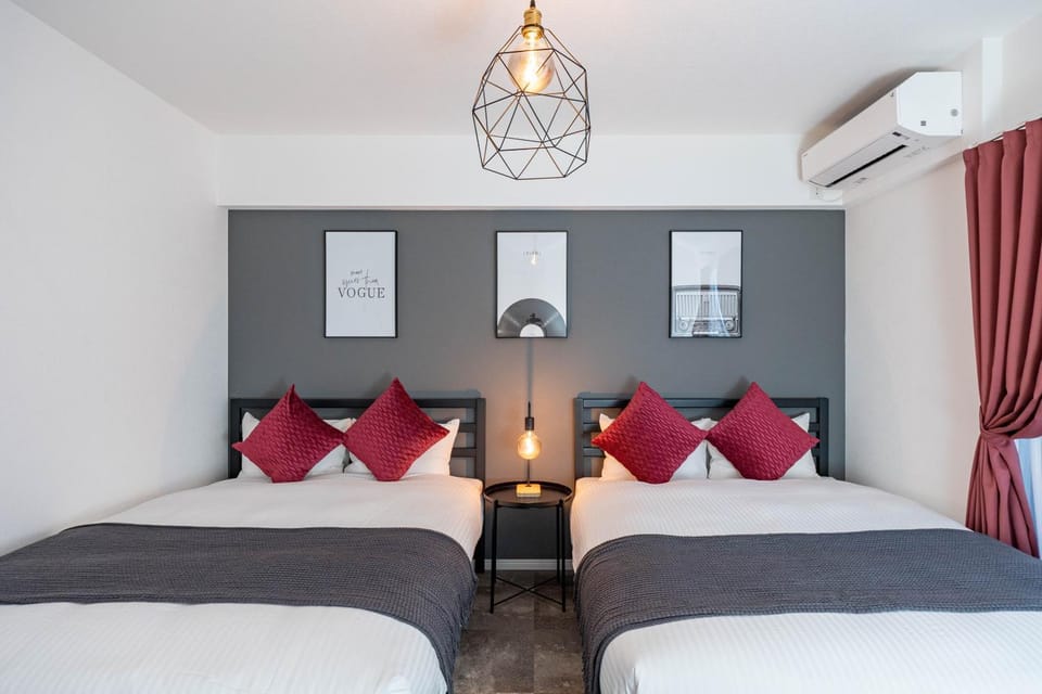 Bed, Photo of the whole room, Bedroom, air conditioner