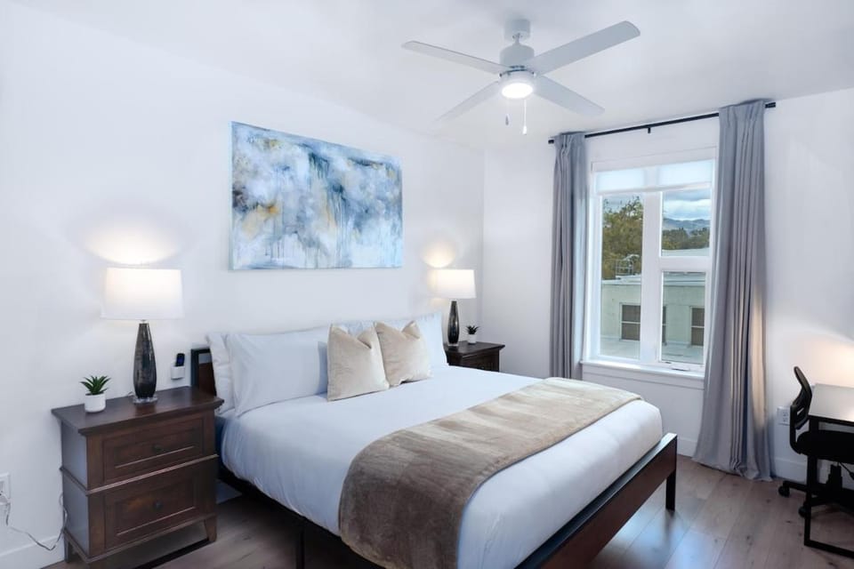 Bed, Bedroom