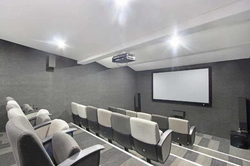 Communal lounge/ TV room, Meeting/conference room