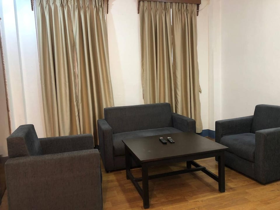 Communal lounge/ TV room, Living room
