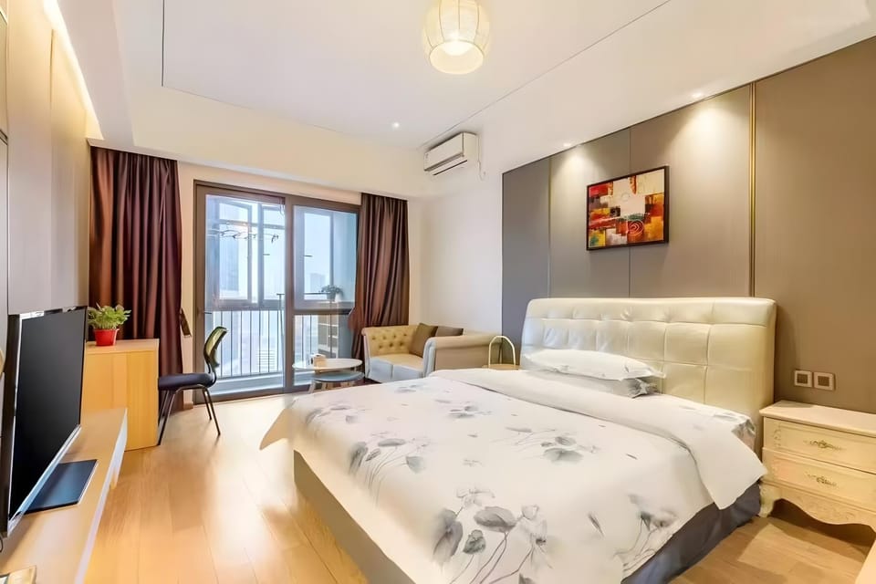 Bed, Photo of the whole room