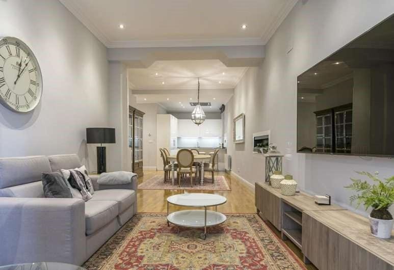 Amplio y Confortable en el Casco Viejo con Parking Privado Apartment in Bilbao