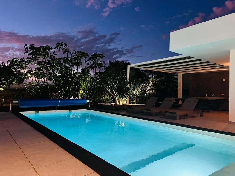 Night, Pool view, Swimming pool, sunbed