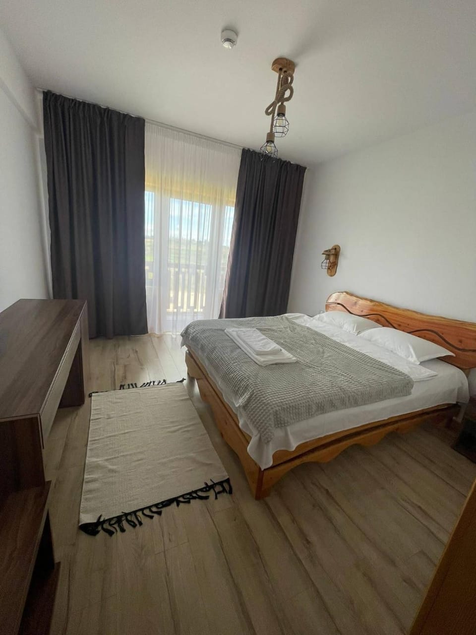 Pensiunea Roua Brazilor Mărișel Bed and Breakfast in Cluj County