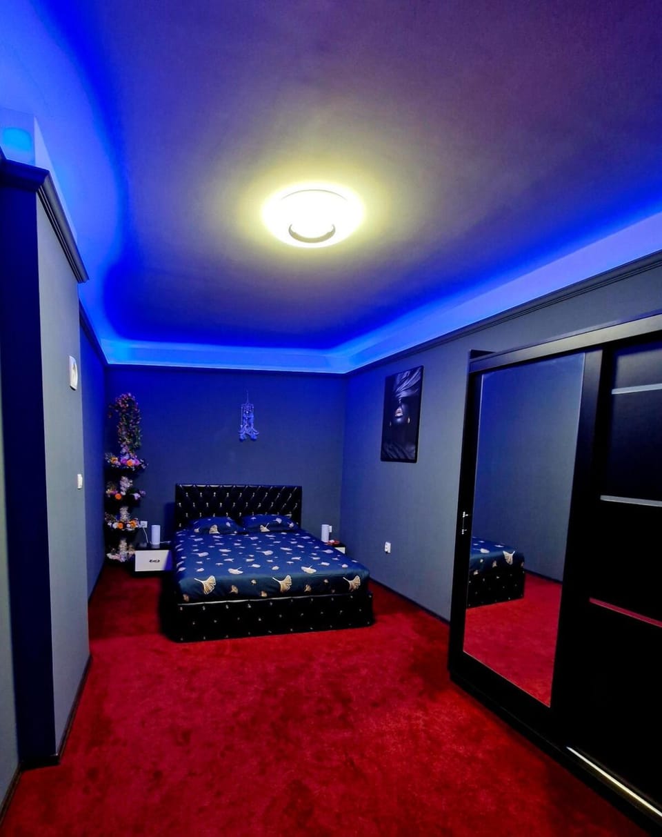 Jacuzzi LED Ambience Luxury Villa in Craiova