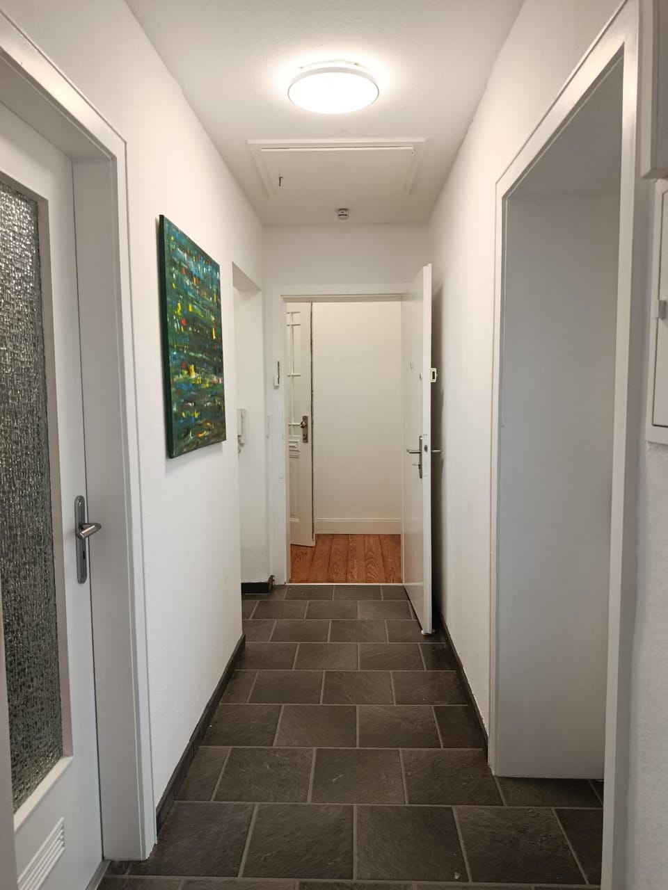 Modern apartment with balcony in a central location Apartment in Wiesbaden
