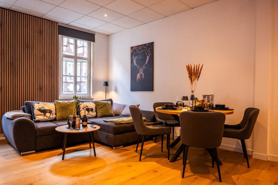 Living room, Seating area, Dining area
