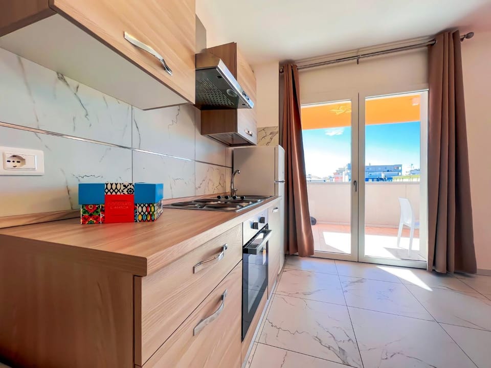 View (from property/room), Balcony/Terrace, oven, kitchen