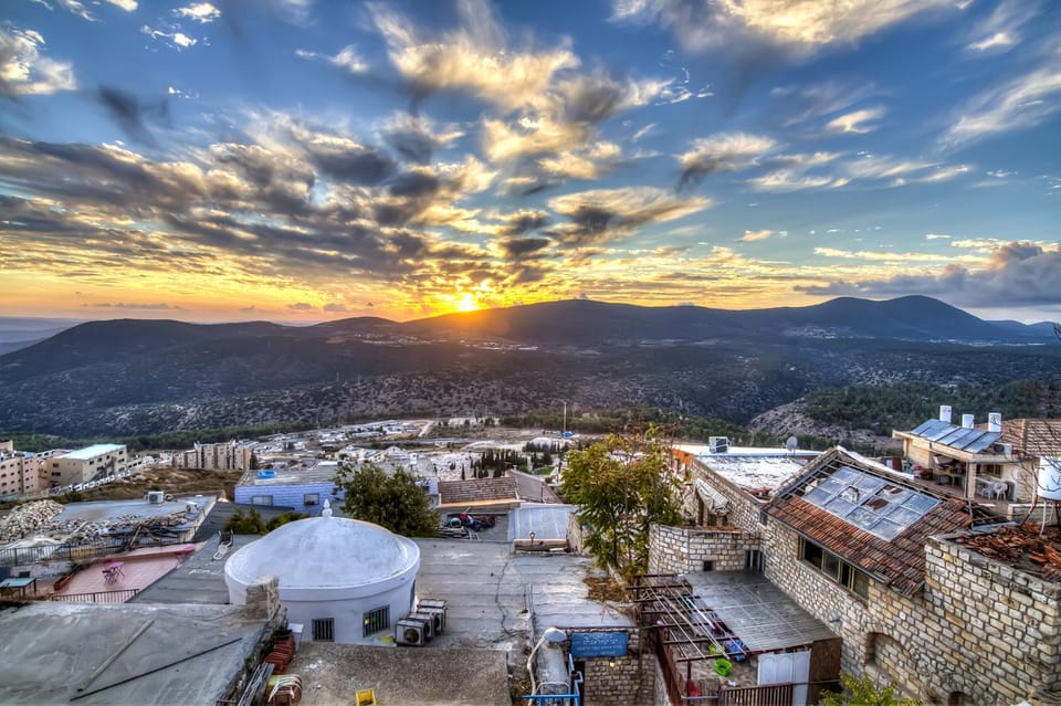 Nearby landmark, Natural landscape, City view, Mountain view