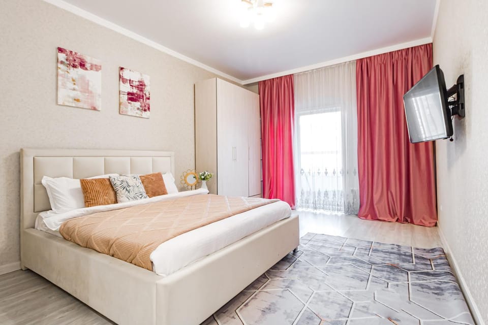 Bed, TV and multimedia, Photo of the whole room