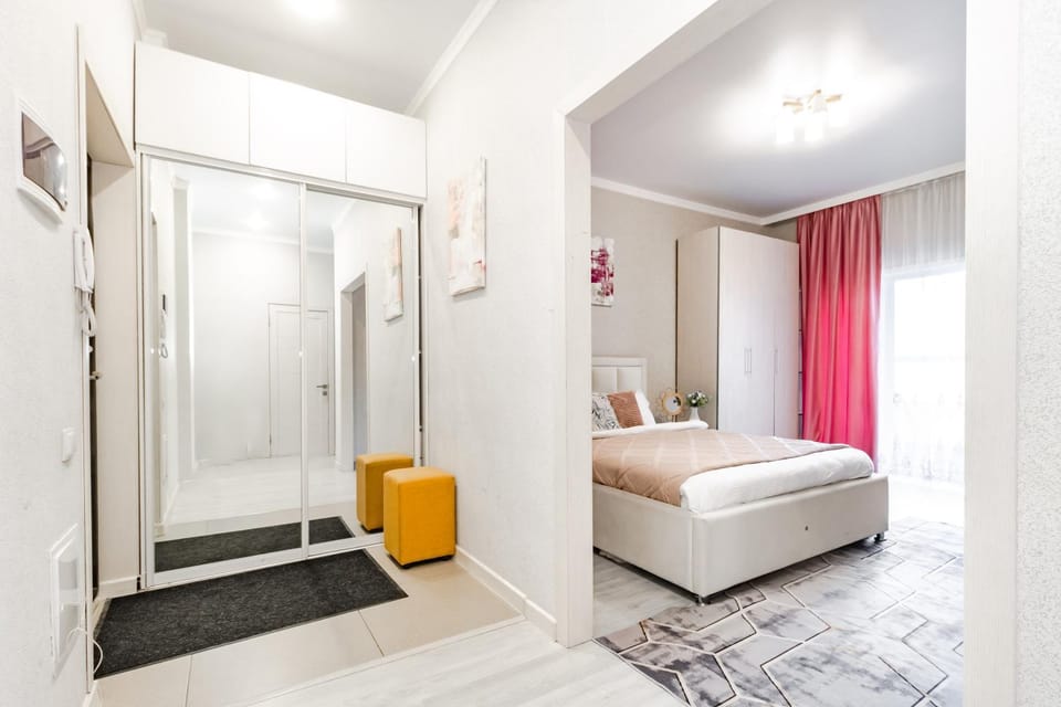 Living room, towels, wardrobe