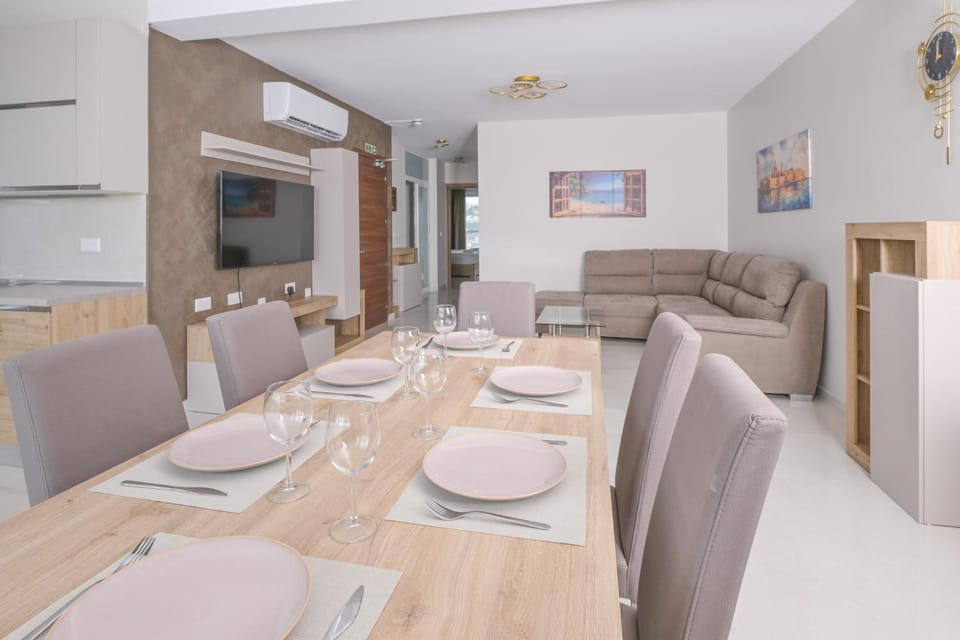 Lovely and spacious apartments in the quiet town of Pembroke - close to St Julians Swieqi and Sliema Apartment in Malta