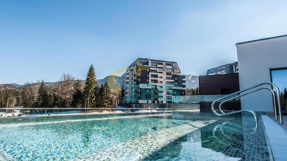 Spa and wellness centre/facilities, Swimming pool