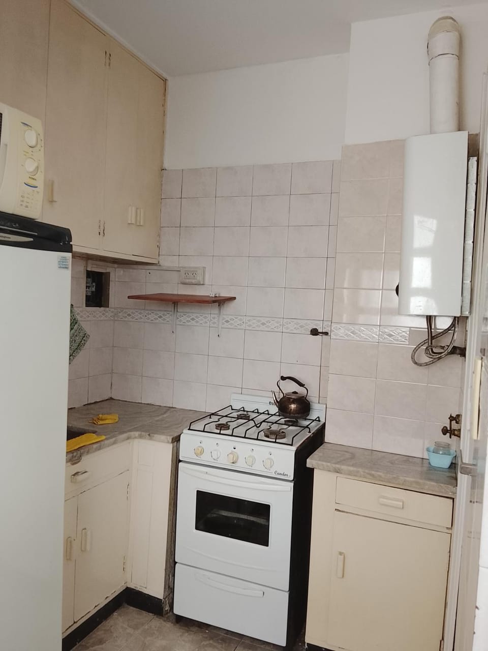 Kitchen or kitchenette