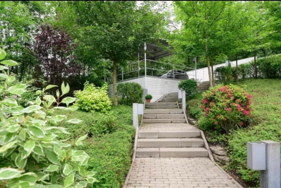 Property building, Natural landscape, Garden, Garden view, Parking