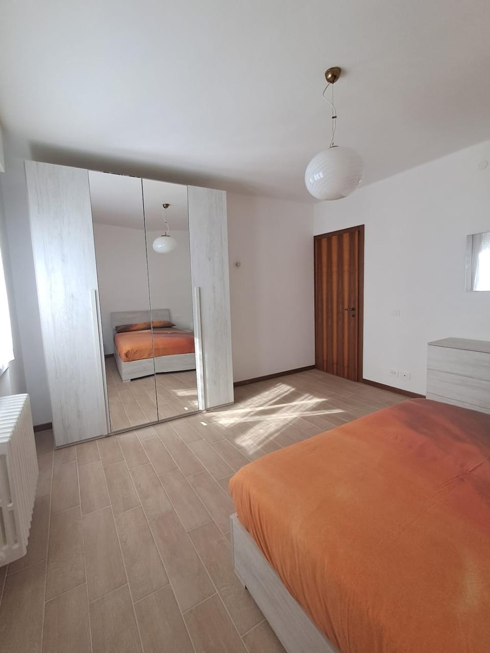 Bed, Photo of the whole room, Bedroom, wardrobe
