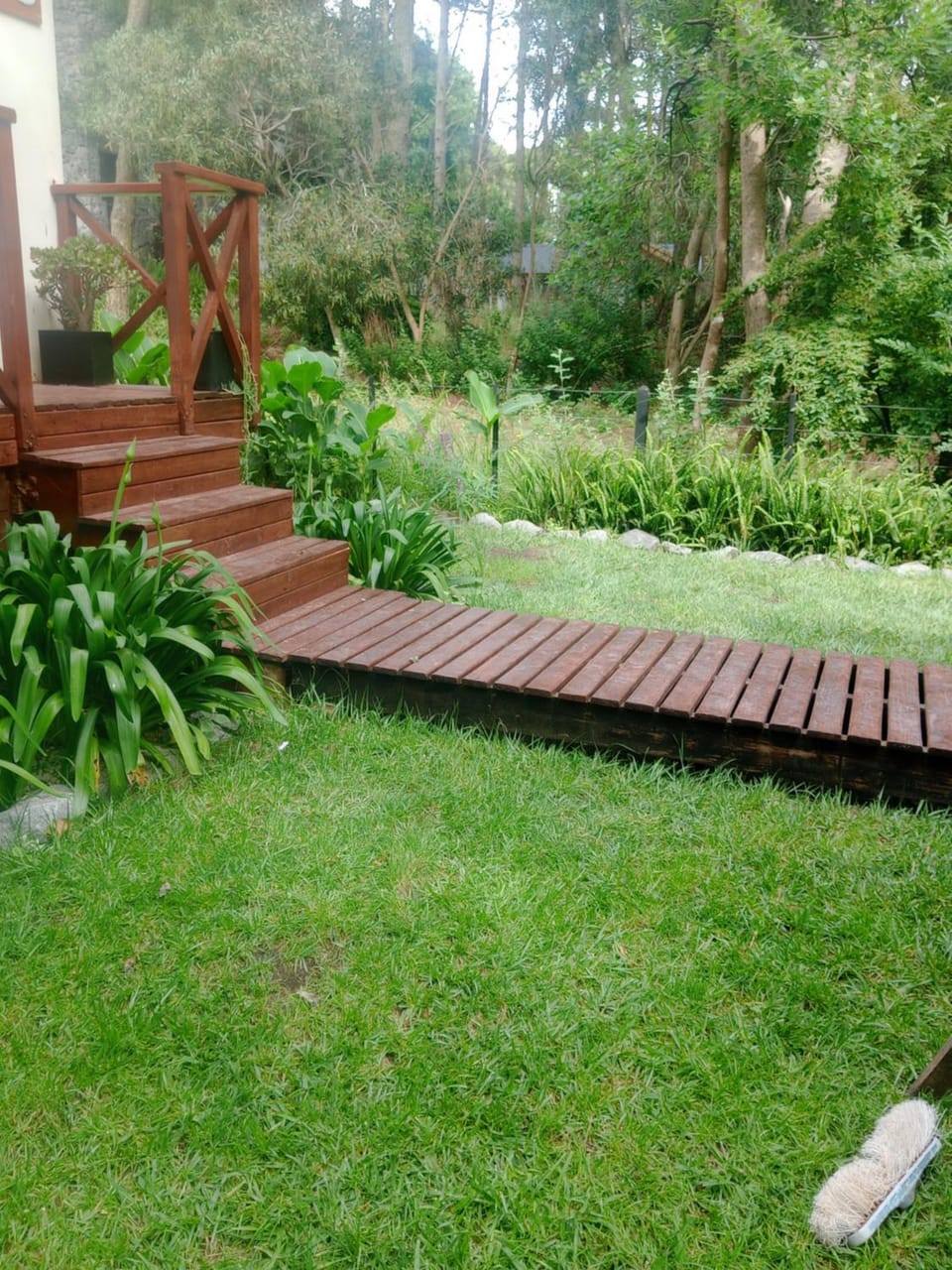 Property building, Day, Natural landscape, Garden, Garden view