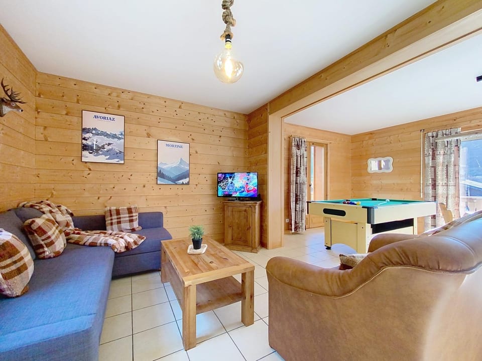 Billiard, Game Room, TV and multimedia, Living room