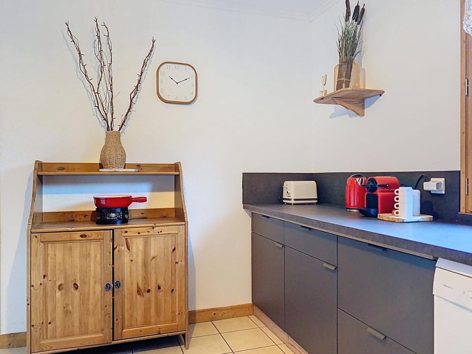 Coffee/tea facilities, toaster