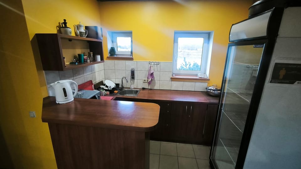 Kitchen or kitchenette