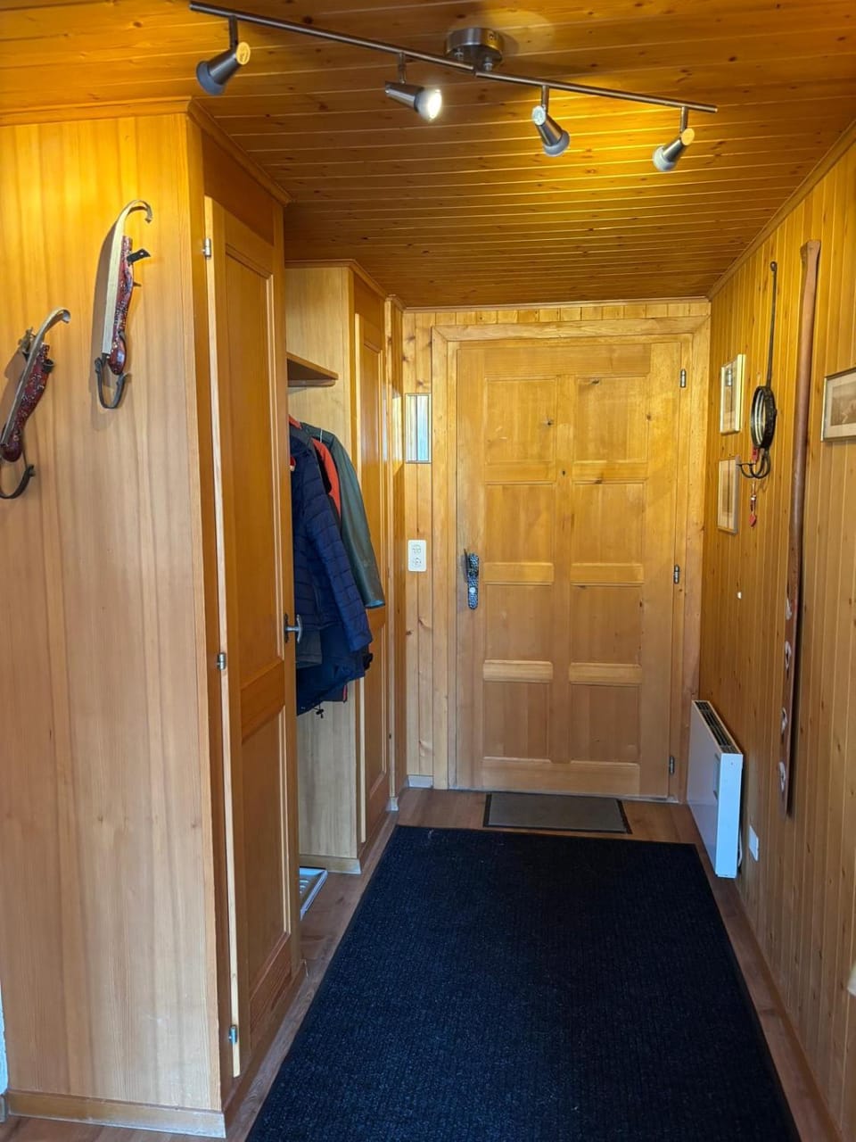 Chalet familial Rose de Noël Chalet in Canton of Vaud