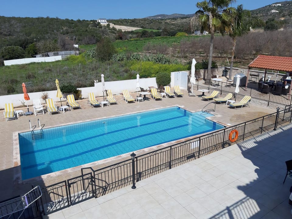 Balcony/Terrace, Pool view, Swimming pool, Swimming pool