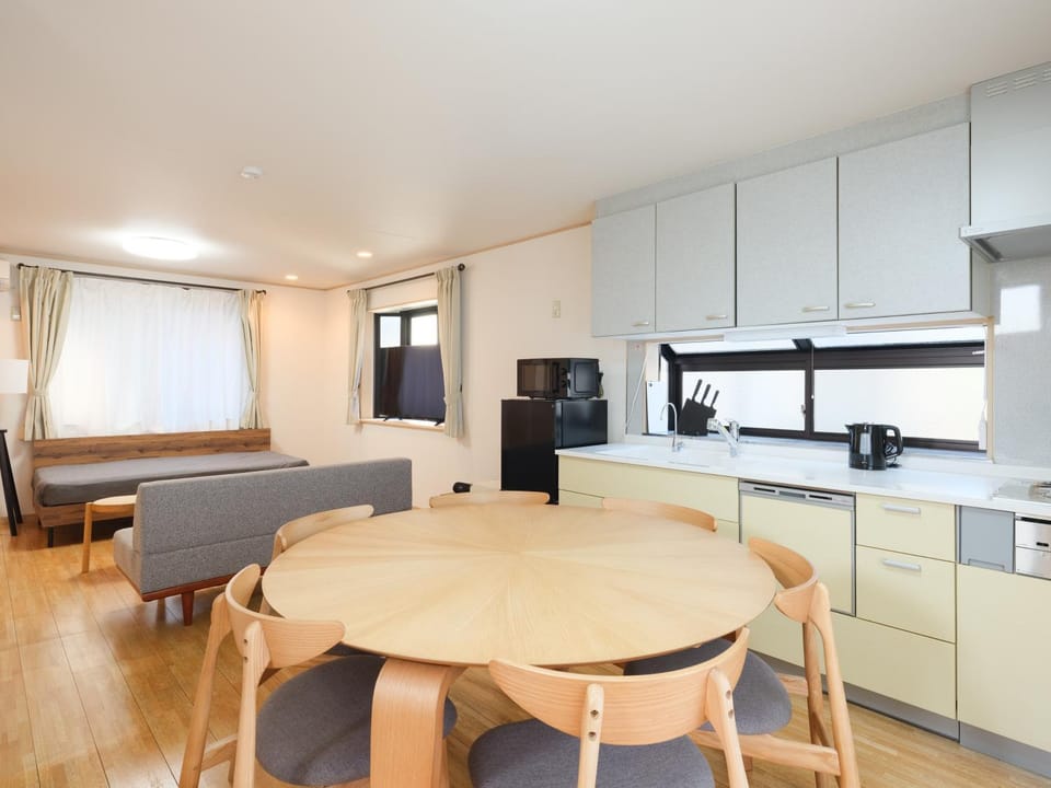 Kitchen or kitchenette, Living room, Dining area, kitchen