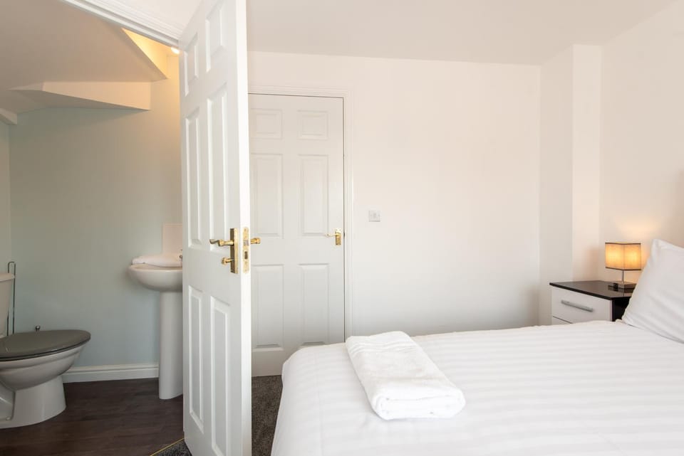 Toilet, Bedroom