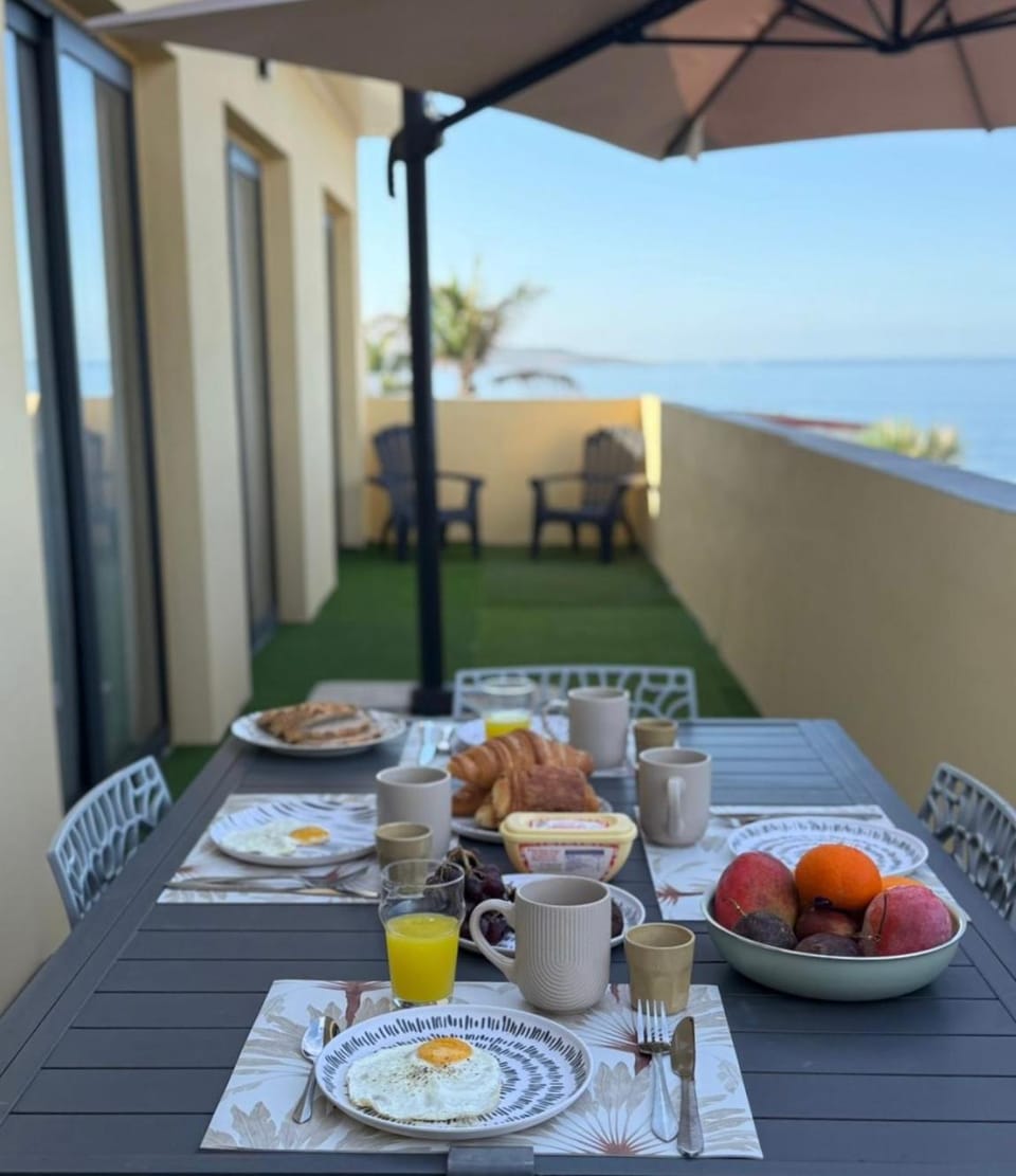 Day, View (from property/room), Balcony/Terrace, Dining area, Sea view