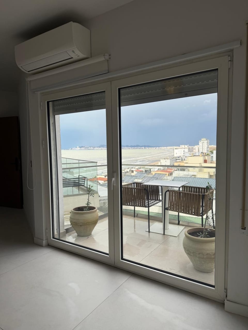 Natural landscape, View (from property/room), Balcony/Terrace, Seating area, Sea view, air conditioner