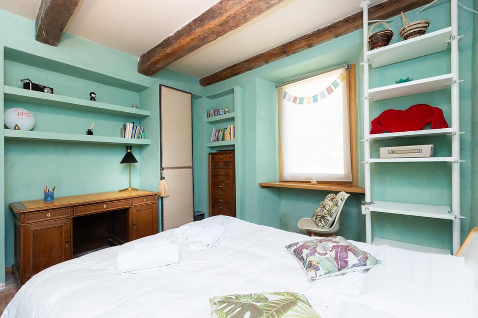 Bed, Photo of the whole room, Bedroom, towels, wardrobe