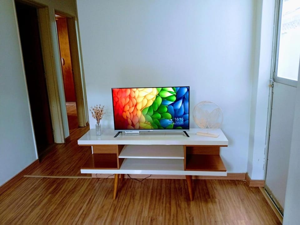 APARTAMENTO INTEIRO, TERREO, COM AREA PRIVATIVA A 300m DA ARENA MRV E 10 MINUTOS EXPOMINAS Apartment in Contagem