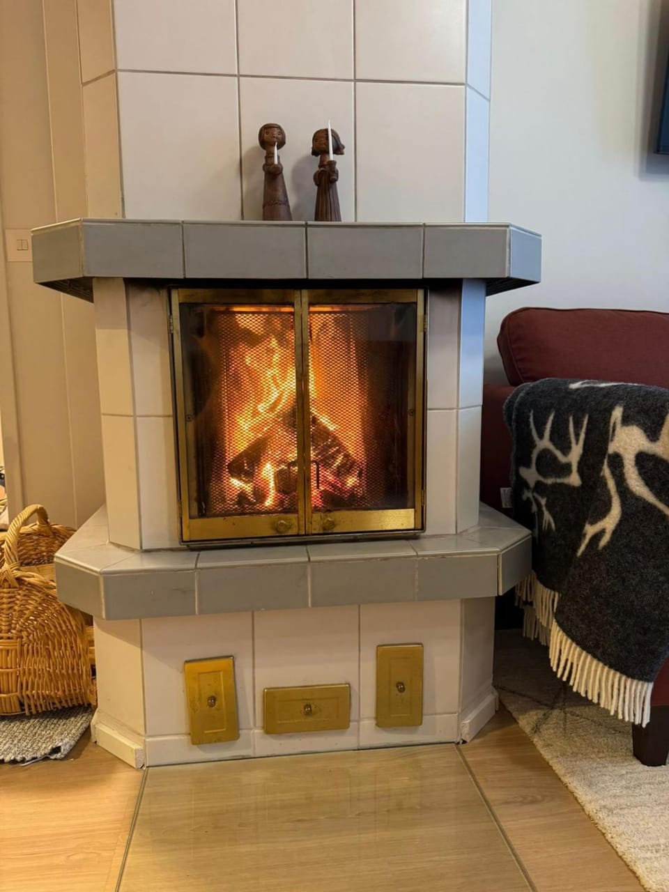 Living room, Seating area, fireplace