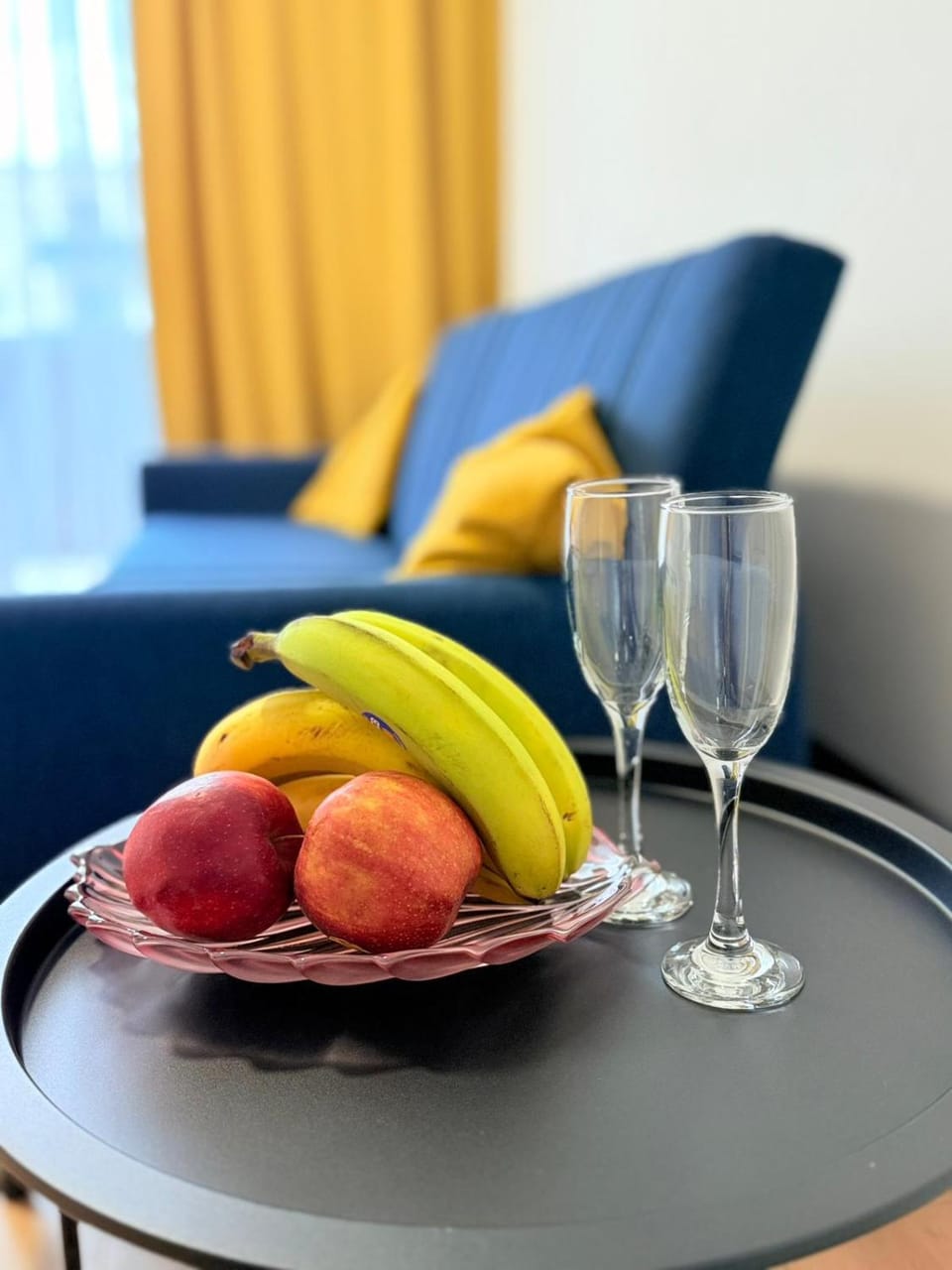 Living room, Food and drinks