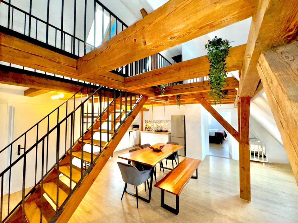 Living room, Dining area, kitchen