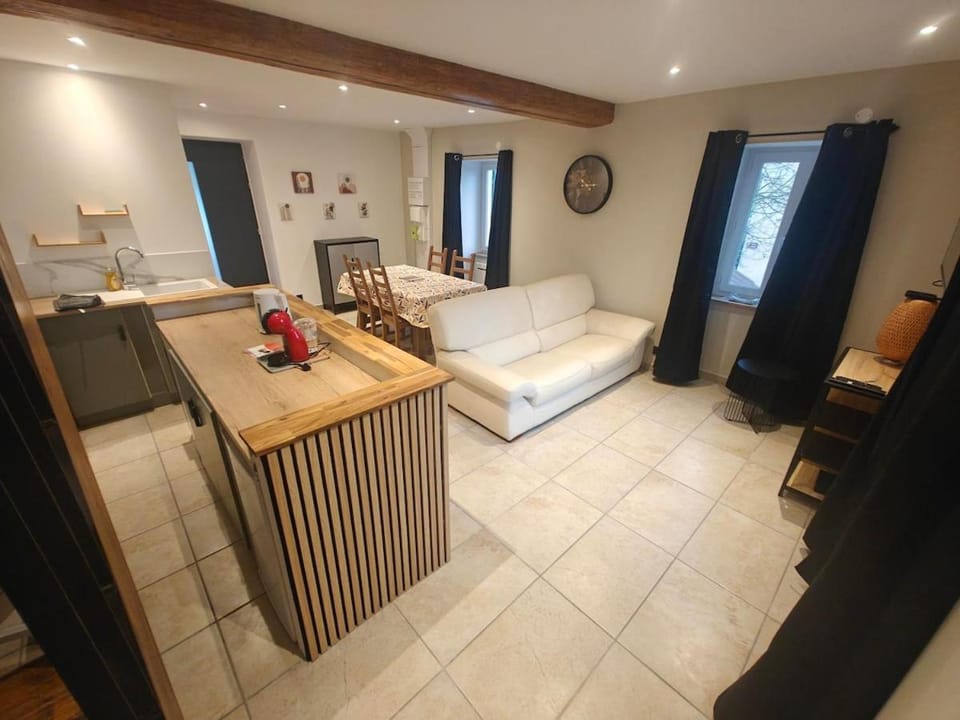 Logement 4 personnes Dracy-Le-Fort Apartment in Bourgogne-Franche-Comté
